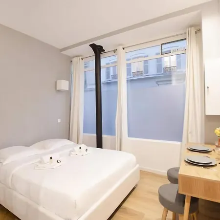 Charmant Studio Au Coeur Des Batignolles *