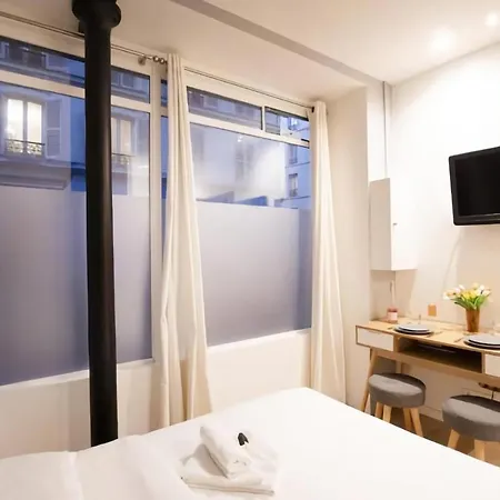 Charmant Studio Au Coeur Des Batignolles *