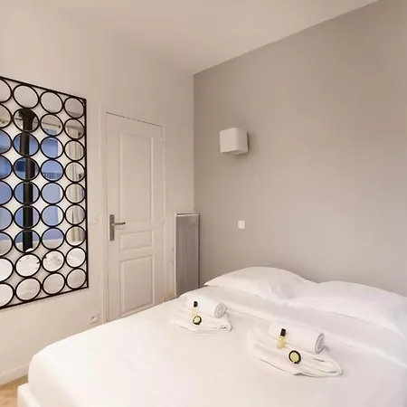 Apartment Charmant Studio Au Coeur Des Batignolles Paris