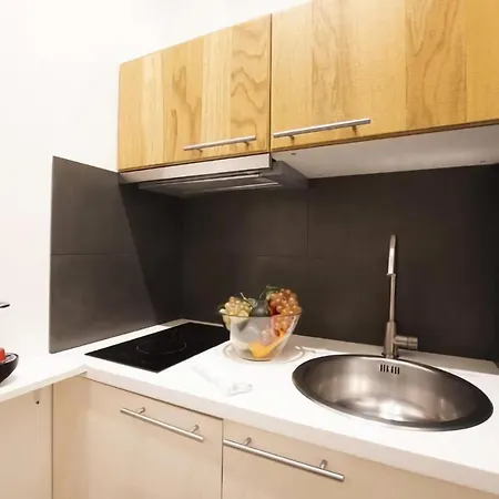 Charmant Studio Au Coeur Des Batignolles *